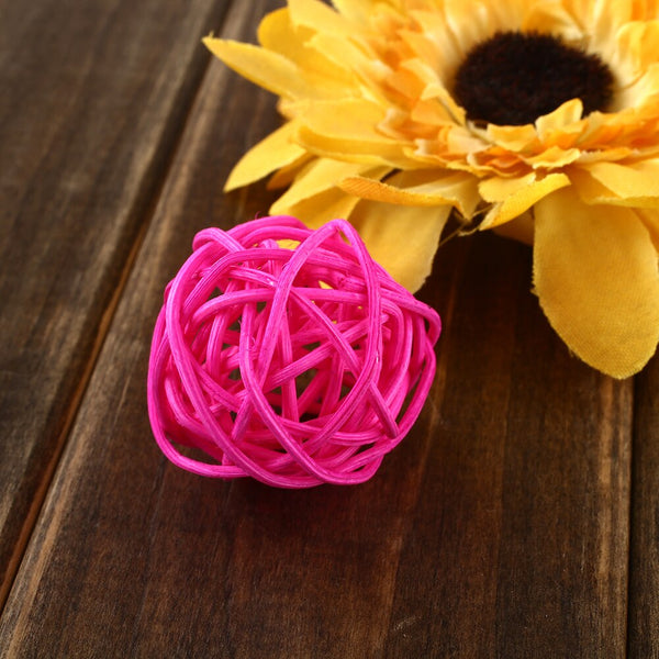 1pcs Rattan Colorful Pet Claw Paw Chew Toys Parrot Swing Ball Cage Parakeet Cage Home Pet Supply Household Pet Accessory